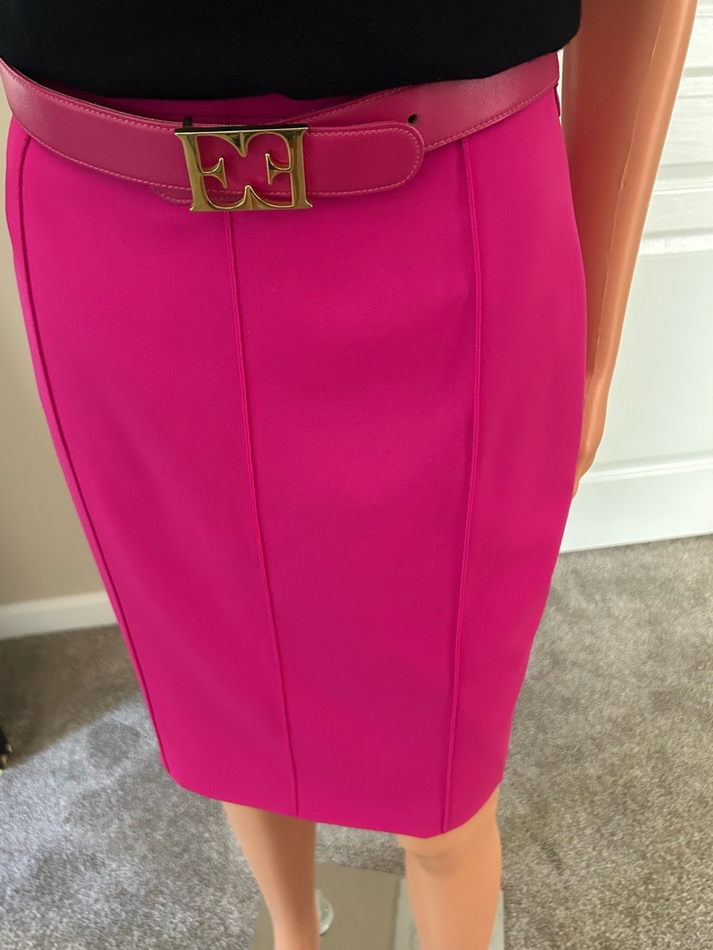 Escada Bright Fuchsia Pencil Skirt